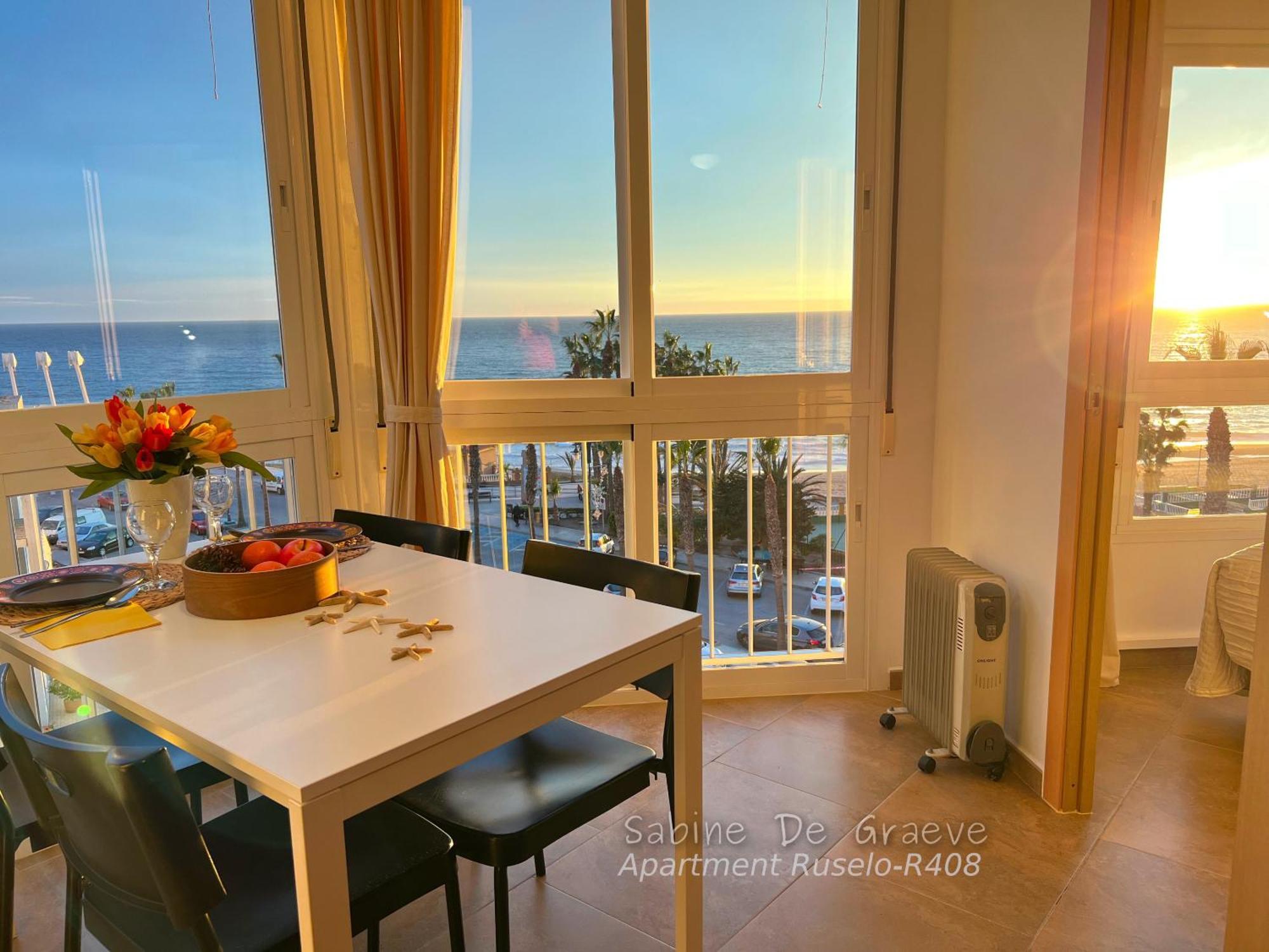 Love Nest By The Sea Wake Up With Ocean Views In Every Room Ruselo R408 Торокс Екстериор снимка
