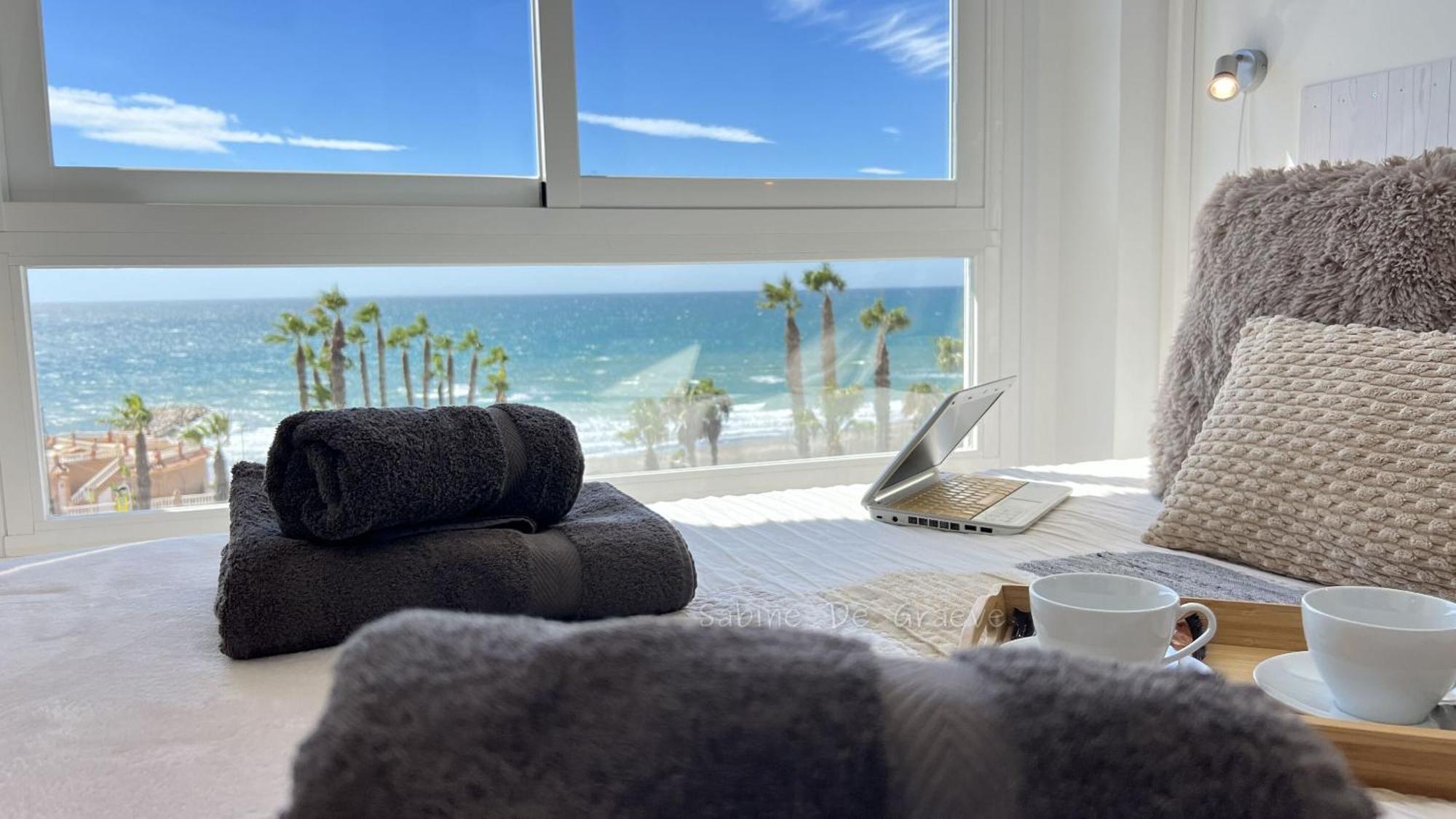 Love Nest By The Sea Wake Up With Ocean Views In Every Room Ruselo R408 Торокс Екстериор снимка