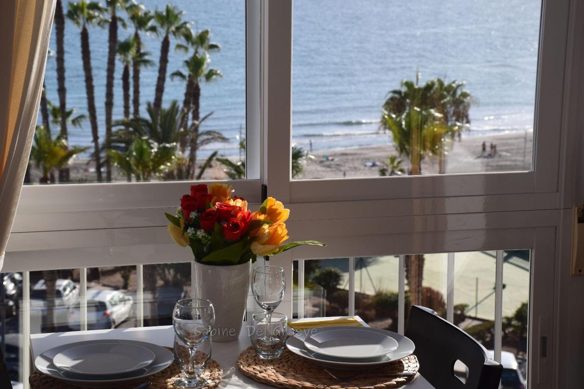 Love Nest By The Sea Wake Up With Ocean Views In Every Room Ruselo R408 Торокс Екстериор снимка