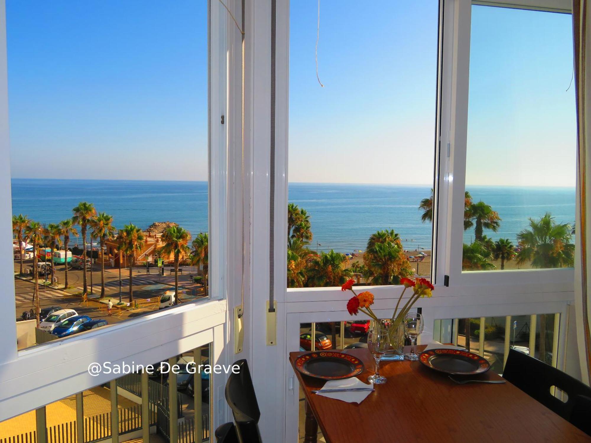 Love Nest By The Sea Wake Up With Ocean Views In Every Room Ruselo R408 Торокс Стая снимка