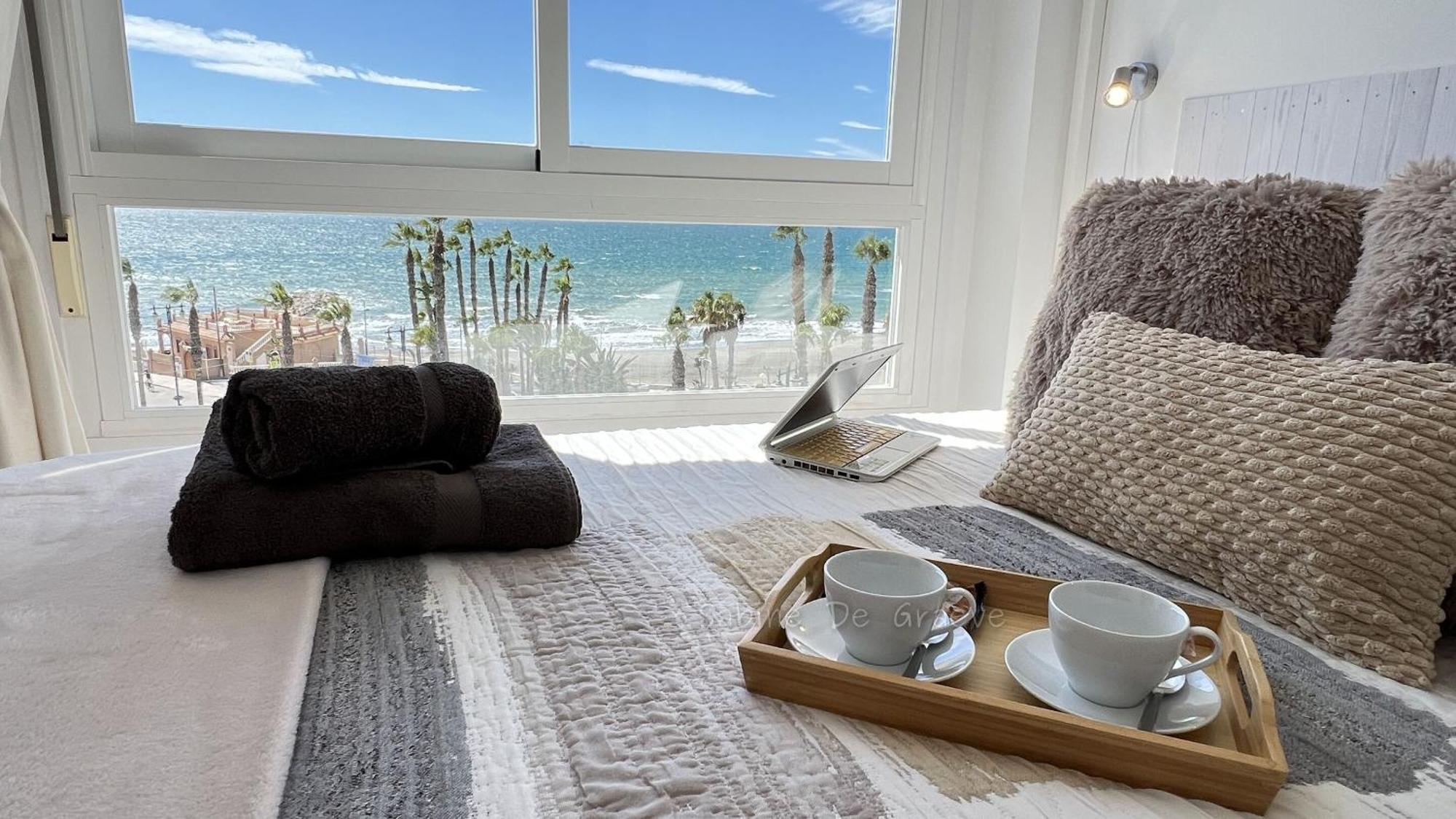 Love Nest By The Sea Wake Up With Ocean Views In Every Room Ruselo R408 Торокс Екстериор снимка