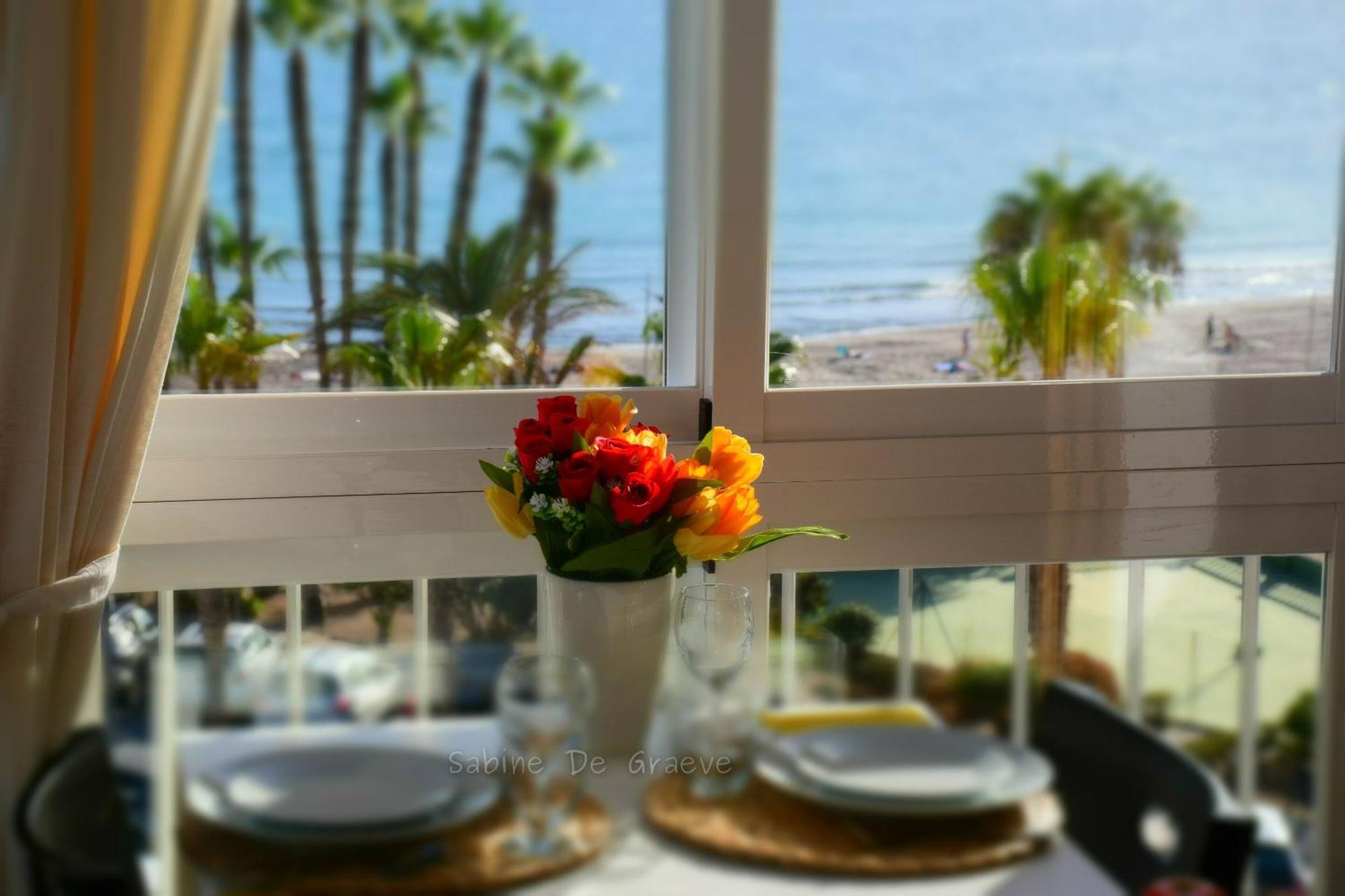 Love Nest By The Sea Wake Up With Ocean Views In Every Room Ruselo R408 Торокс Екстериор снимка